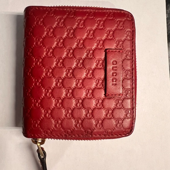 Gucci Scarlet Leather Accessory - Picture 3 of 7